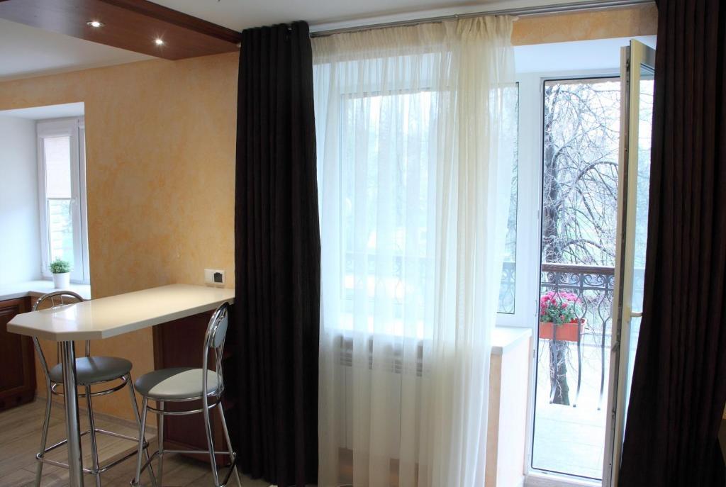 Apartment On Prospekt Mira Cernihiv Exterior foto